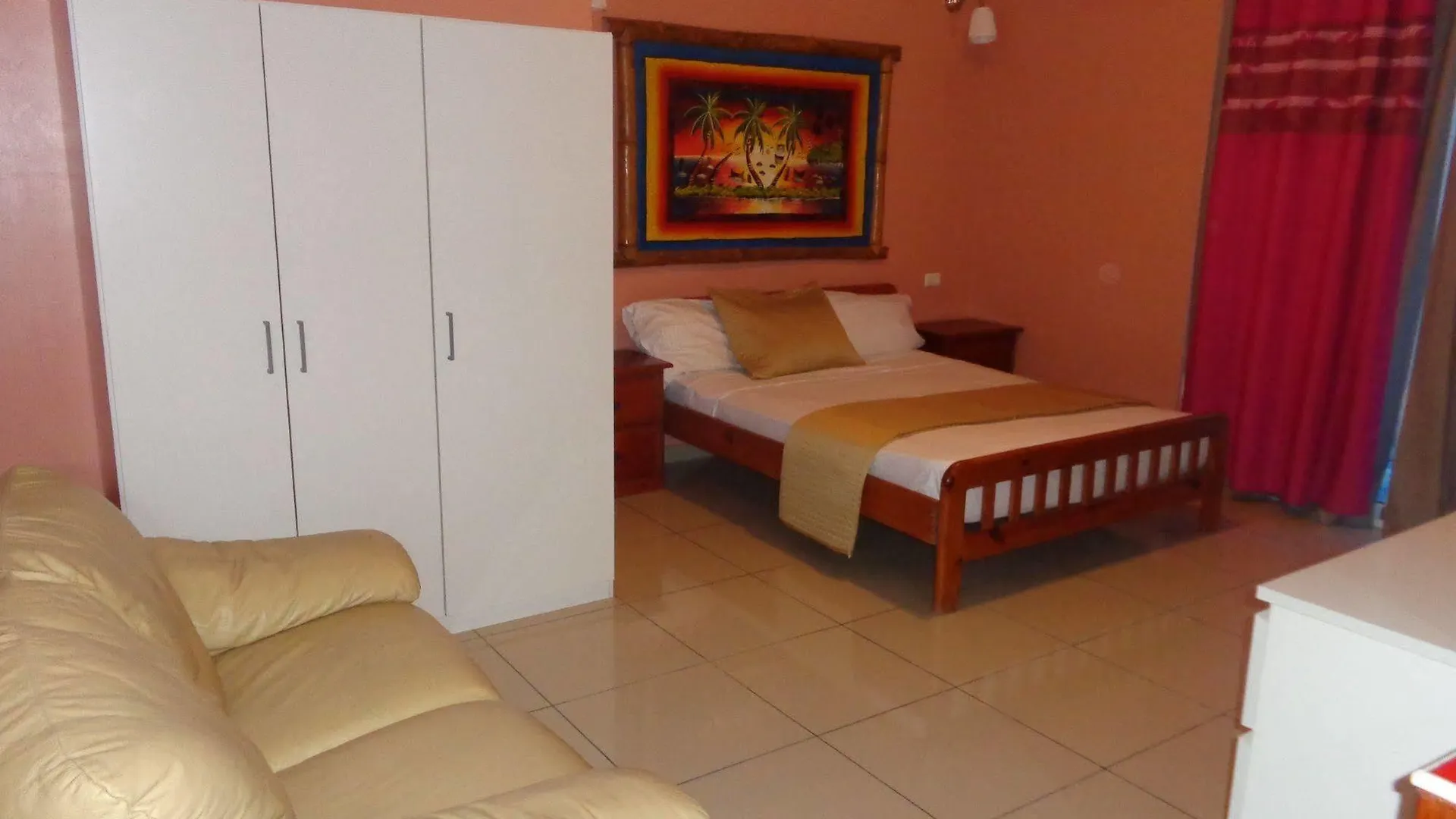 게스트하우스 Rig Hotel Plaza Venecia 보카치카